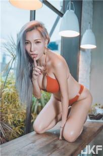 小镇姑娘电影版在线观看免费